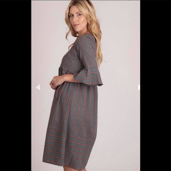 Flash Sale👗💕 Perfect Gray Dress 👗 - Picture 2 of 2